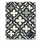 Elegant Charcoal and Cream Scalloped Quatrefoil Rug